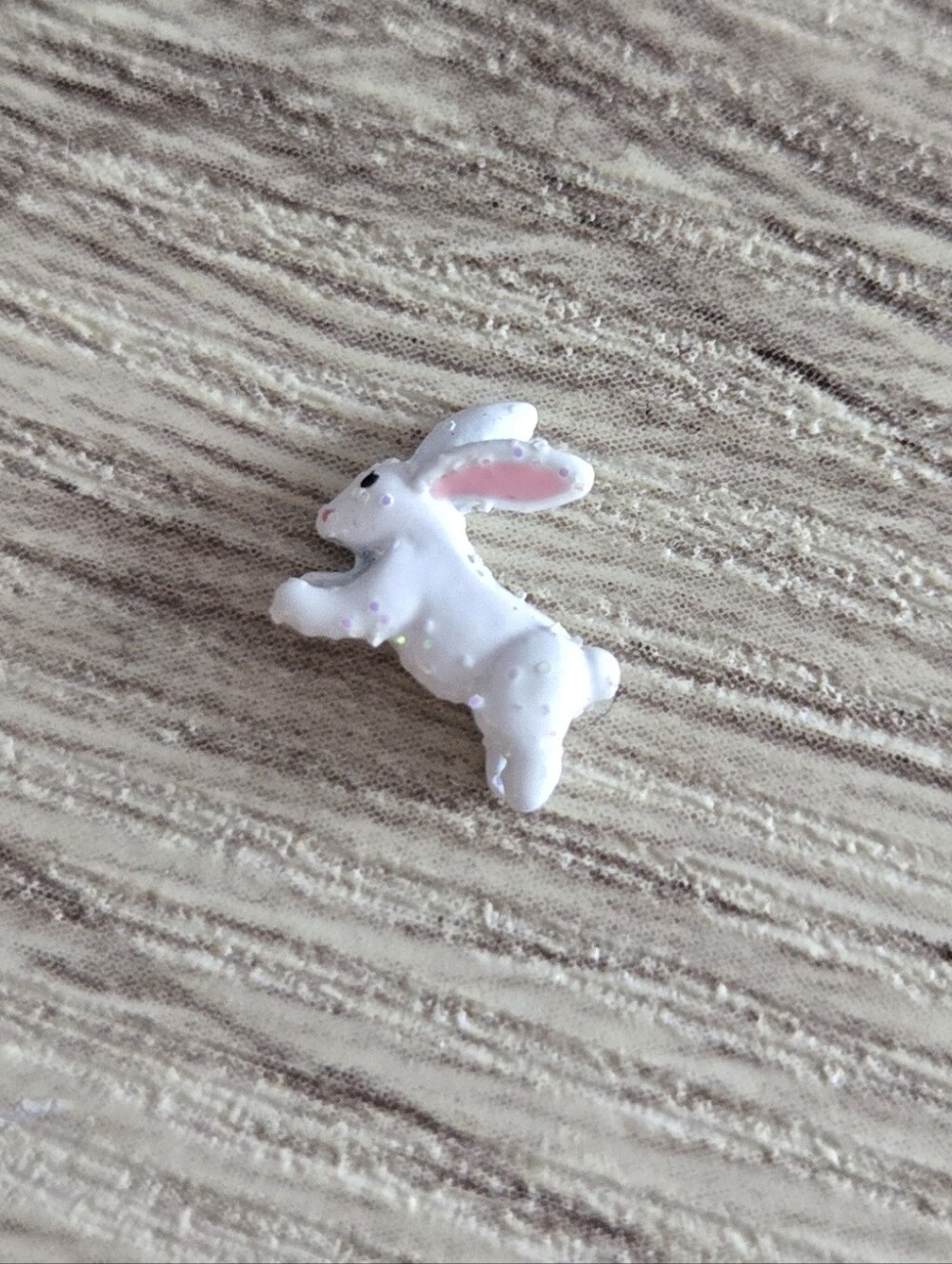 🦉Jumping White Rabbit Charm